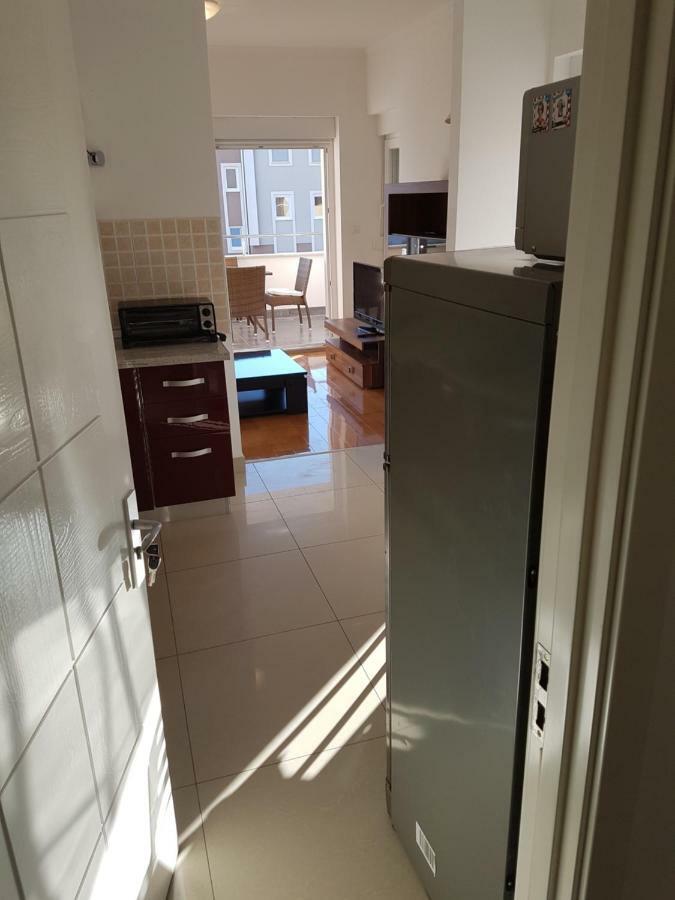Apartment Novalja 4+2 Eksteriør bilde